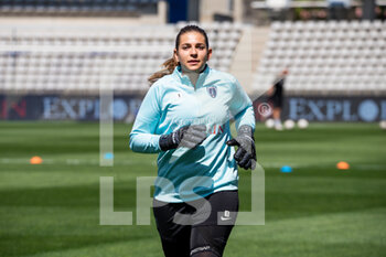 2021-04-24 - Camille Pecharman of Paris FC warms up ahead of the Women's French championship D1 Arkema football match between Paris FC and FC Fleury 91 on April 24, 2021 at Charlety stadium in Paris, France - Photo Antoine Massinon / A2M Sport Consulting / DPPI - PARIS FC VS FC FLEURY 91 - FRENCH WOMEN DIVISION 1 - SOCCER