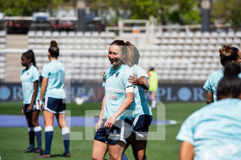 2021-04-24 - Gaetane Thiney of Paris FC and Oriane Jean Francois of Paris FC warm up ahead of the Women's French championship D1 Arkema football match between Paris FC and FC Fleury 91 on April 24, 2021 at Charlety stadium in Paris, France - Photo Antoine Massinon / A2M Sport Consulting / DPPI - PARIS FC VS FC FLEURY 91 - FRENCH WOMEN DIVISION 1 - SOCCER