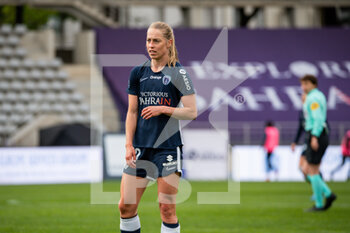 2021-05-06 - Linda Sallstrom of Paris FC reacts during the Women's French championship D1 Arkema football match between Paris FC and Paris Saint-Germain on May 6, 2021 at Charlety stadium in Paris, France - Photo Melanie Laurent / A2M Sport Consulting / DPPI - PARIS FC VS PARIS SAINT-GERMAIN - FRENCH WOMEN DIVISION 1 - SOCCER