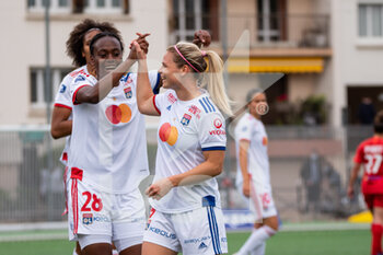 2021-05-09 - Eugenie Le Sommer of Olympique Lyonnais celebrates after scoring during the Women's French championship D1 Arkema football match between GPSO 92 Issy and Olympique Lyonnais on May 9, 2021 at Le Gallo stadium in Boulogne-Billancourt, France - Photo Antoine Massinon / A2M Sport Consulting / DPPI - GPSO 92 ISSY VS OLYMPIQUE LYONNAIS - FRENCH WOMEN DIVISION 1 - SOCCER