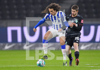 2021-01-23 - Matteo Guendouzi (Hertha), Romano Schmid of Werder Bremen during the German championship Bundesliga football match between Hertha BSC and SV Werder Bremen on January 23, 2021 at Olympiastadion in Berlin, Germany - Photo Frank Peters / Witters / firo Sportphoto / DPPI - HERTHA BSC AND SV WERDER BREMEN - GERMAN BUNDESLIGA - SOCCER