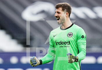 2021-02-20 - Kevin Trapp of Eintracht Frankfurt celebrates during the German championship Bundesliga football match between Eintracht Frankfurt and Bayern Munich on February 20, 2021 at Commerzbank-Arena in Frankfurt, Germany - Photo Thorsten Wagner / Witters / Pool / firo sportphoto / DPPI - EINTRACHT FRANKFURT AND BAYERN MUNICH - GERMAN BUNDESLIGA - SOCCER