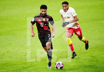 2021-04-03 - Serge Gnabry of Bayern Munich during the German championship Bundesliga football match between RB Leipzig and Bayern Munich on April 3, 2021 at Red Bull Arena in Leipzig, Germany - Photo Valeria Witters / Witters / firo sportphoto / DPPI - RB LEIPZIG VS BAYERN MUNICH - GERMAN BUNDESLIGA - SOCCER
