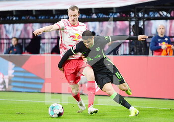 2021-05-16 - Lukas Klostermann of Leipzig and Paulo Otavio of Wolfsburg during the German championship Bundesliga football match between RB Leipzig and VfL Wolfsburg on May 16, 2021 at Red Bull Arena in Leipzig, Germany - Photo Valeria Witters / Witters / firo Sportphoto / DPPI - RB LEIPZIG VS VFL WOLFSBURG - GERMAN BUNDESLIGA - SOCCER