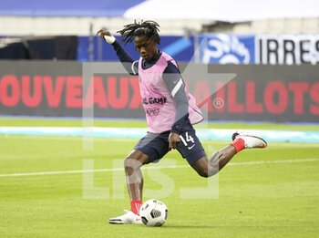 2020-10-07 - Eduardo Camavinga of France warms up before the Friendly Game football match between France and Ukraine on October 7, 2020 at Stade de France in Saint-Denis, France - Photo Jean Catuffe / DPPI - FRANCE VS UKRAINE - FRIENDLY MATCH - SOCCER