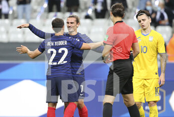 2020-10-07 - Antoine Griezmann of France celebrates his goal with Wissam Ben Yedder during the international friendly game football match between France and Ukraine on October 7, 2020 at Stade de France in Saint-Denis, France - Photo Jean Catuffe / DPPI - FRIENDLY GAME FOOTBALL MATCH BETWEEN FRANCE AND UKRAINE - FRIENDLY MATCH - SOCCER