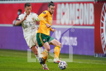 2021-03-24 - Jan Vertonghen of Belgium and Gareth Bale of Wales during the FIFA World Cup 2022, Qualifiers Group E football match between Belgium and Wales on March 24, 2021 at King Power at Den Dreef Stadion in Leuven, Belgium - Photo Jeroen Meuwsen / Orange Pictures / DPPI - FIFA WORLD CUP 2020 QUALIFIERS - BELGIUM AND WALES - FIFA WORLD CUP - SOCCER