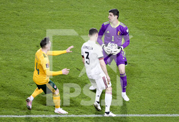 2021-03-24 - Goalkeeper of Belgium Thibaut Courtois, left Connor Roberts of Wales, Thomas Vermaelen of Belgium during the FIFA World Cup 2022, Qualifiers Group E football match between Belgium and Wales on March 24, 2021 at King Power at Den Dreef Stadion in Leuven, Belgium - Photo Jean Catuffe / DPPI - FIFA WORLD CUP 2020 QUALIFIERS - BELGIUM AND WALES - FIFA WORLD CUP - SOCCER