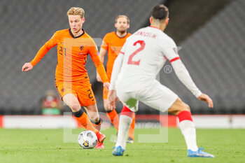 2021-03-24 - Frenkie de Jong of Netherlands during the FIFA World Cup 2022, Qualifiers, Group G football match between Turkey and Netherlands on March 24, 2021 at Ali Sali Yen Stadium in Istanbul, Turkey - Photo Marcel ter Bals / Orange Pictures / DPPI - WORLD CUP 2020 QUALIFIERS - TURKEY AND NETHERLANDS - FIFA WORLD CUP - SOCCER