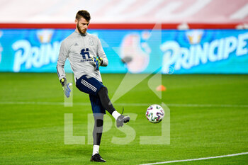 2021-03-25 - David de Gea of Spain warms up during the 2022 FIFA World Cup, Qualifiers, Group B football match between Spain and Greece on March 25, 2021 at Estadio Municipal Nuevo Los Carmenes in Granada, Spain - Photo Pablo Morano / Orange Pictures / DPPI - 2022 FIFA WORLD CUP, QUALIFIERS, GROUP B - SPAIN AND GREECE - FIFA WORLD CUP - SOCCER