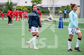 2021-05-01 - Tess Laplacette of Paris FC warms up ahead of the Women's French championship D1 Arkema football match between GPSO 92 Issy and Paris FC on May 1, 2021 at Le Gallo stadium in Boulogne-Billancourt, France - Photo Antoine Massinon / A2M Sport Consulting / DPPI - GPSO 92 ISSY VS PARIS FC - FRENCH WOMEN DIVISION 1 - SOCCER