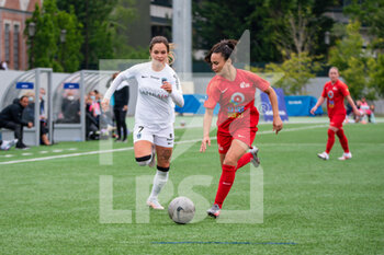 2021-05-01 - Tess Laplacette of Paris FC and Sarah Boudaoud of GPSO 92 Issy fight for the ball during the Women's French championship D1 Arkema football match between GPSO 92 Issy and Paris FC on May 1, 2021 at Le Gallo stadium in Boulogne-Billancourt, France - Photo Melanie Laurent / A2M Sport Consulting / DPPI - GPSO 92 ISSY VS PARIS FC - FRENCH WOMEN DIVISION 1 - SOCCER