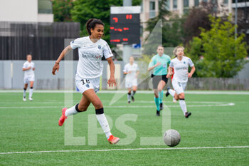 2021-05-01 - Coumba Sow of Paris FC controls the ball during the Women's French championship D1 Arkema football match between GPSO 92 Issy and Paris FC on May 1, 2021 at Le Gallo stadium in Boulogne-Billancourt, France - Photo Melanie Laurent / A2M Sport Consulting / DPPI - GPSO 92 ISSY VS PARIS FC - FRENCH WOMEN DIVISION 1 - SOCCER