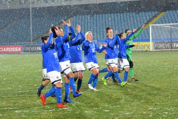 2019-01-22 - L´Italia festeggia la vittoria - AMICHEVOLE ITALIA FEMMINILE VS GALLES - FRIENDLY MATCH - SOCCER