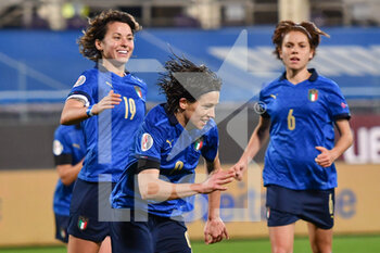 2021-02-24 - Daniela Sabatino (Italy) celebrates after scoring a goal - QUALIFICAZIONE EURO 2022 ITALIA FEMMINILE VS ISRAELE - UEFA EUROPEAN - SOCCER