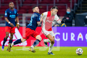 2021-01-28 - Pol Llonch of Willem II, Noussair Mazraoui of Ajax during the Netherlands championship Eredivisie football match between Ajax and Willem II on January 28, 2021 at Johan Cruijff Arena in Amsterdam, Netherlands - Photo Geert van Erven / Orange Pictures / DPPI - AJAX AND WILLEM II - NETHERLANDS EREDIVISIE - SOCCER