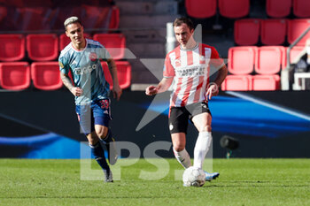 2021-02-28 - Antony of Ajax and Mario Gotze of PSV during the Netherlands championship Eredivisie football match between PSV and Ajax on February 28, 2021 at Philips Stadion in Eindhoven, Netherlands - Photo Perry vd Leuvert / Orange Pictures / DPPI - PSV AND AJAX - NETHERLANDS EREDIVISIE - SOCCER