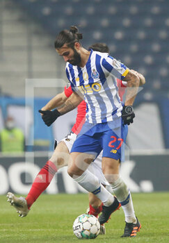 2021-01-15 - Sergio Oliveira of Porto during the Portuguese championship Liga NOS football match between FC Porto and SL Benfica on January 15 2021 at Estadio do Dragao in Porto, Portugal - Photo Nuno Guimaraes / ProSportsImages / DPPI - FC PORTO VS SL BENFICA - PORTUGUESE PRIMEIRA LIGA - SOCCER