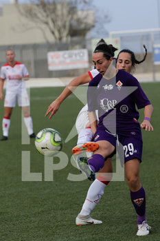 2019-11-16 - Intervento sulla palla di Torres (Pink Bari) e Lazaro (Fiorentina Woman) - PINK BARI VS FIORENTINA WOMEN - ITALIAN SERIE A WOMEN - SOCCER