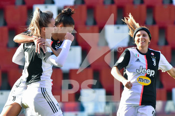 2020-01-12 - Martina Rosucci della Juventus esulta con la compagna Maria Souza Alves dopo aver segnato un gol contro il Tavagnacco. - TAVAGNACCO VS JUVENTUS - ITALIAN SERIE A WOMEN - SOCCER