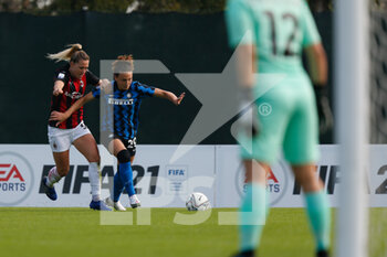 2020-10-18 - Ilaria Mauro (FC Internazionale) e Francesca Vitale (AC Milan) - AC MILAN VS INTER - ITALIAN SERIE A WOMEN - SOCCER