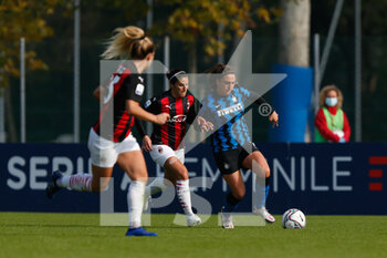 2020-10-18 - Gloria Marinelli (FC Internazionale) e Federica Rizza (AC Milan) - AC MILAN VS INTER - ITALIAN SERIE A WOMEN - SOCCER