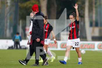 2020-10-18 - Deborah Salvatori Rinaldi (AC Milan) saluta tifosi a fine partita - AC MILAN VS INTER - ITALIAN SERIE A WOMEN - SOCCER