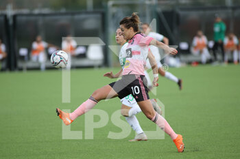 2020-11-08 - 10 Cristiana Girelli (Juventus Women) in azione - JUVENTUS VS SASSUOLO - ITALIAN SERIE A WOMEN - SOCCER