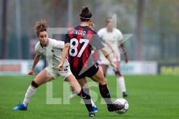 2020-11-15 - Veronica Boquete (AC Milan) in action during her debut with the Rossonere team - AC MILAN VS AS ROMA - ITALIAN SERIE A WOMEN - SOCCER
