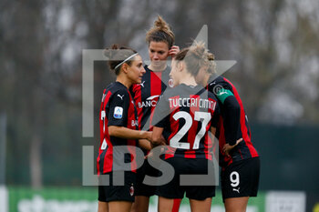 2020-11-15 - AC Milan players Veronica Boquete (AC Milan), Laura Agard (AC Milan) and Linda Tucceri Cimini (AC Milan) - AC MILAN VS AS ROMA - ITALIAN SERIE A WOMEN - SOCCER