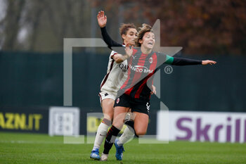 2020-11-15 - Valentina Giacinti (AC Milan) is fouled and a penalty is given to AC Milan - AC MILAN VS AS ROMA - ITALIAN SERIE A WOMEN - SOCCER