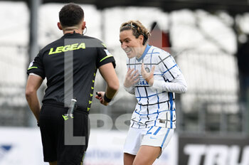 2020-12-12 - Stefania Terenzi (FC Internazionale) protesta con il direttore di gara - FLORENTIA SAN GIMIGNANO VS INTER - ITALIAN SERIE A WOMEN - SOCCER