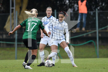 2020-12-12 - Kathellen Sousa (FC Internazionale) in azione - FLORENTIA SAN GIMIGNANO VS INTER - ITALIAN SERIE A WOMEN - SOCCER