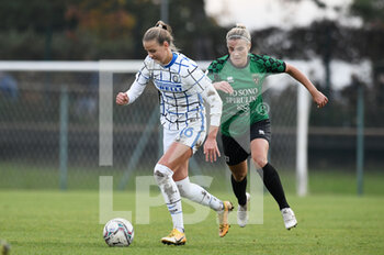 2020-12-12 - Caroline Møller Hansen (FC Internazionale) in azione - FLORENTIA SAN GIMIGNANO VS INTER - ITALIAN SERIE A WOMEN - SOCCER