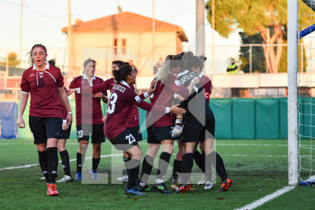 2020-12-13 - Happiness of Empoli Ladies players after the penalty - EMPOLI LADIES VS ACF FIORENTINA FEMMINILE - ITALIAN SERIE A WOMEN - SOCCER