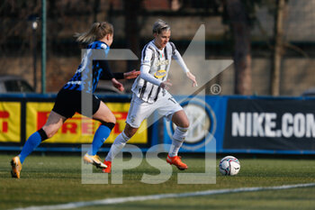 2021-01-17 - Lina Mona Hurtig (Juventus FC) in the penalty area - FC INTERNAZIONALE VS JUVENTUS WOMEN - ITALIAN SERIE A WOMEN - SOCCER