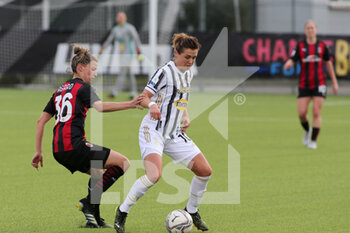 2021-03-07 - Contrasto tra Laura Agard (Ac Milan) e Cristiana Girelli (Juventus Women) - JUVENTUS FC VS AC MILAN - ITALIAN SERIE A WOMEN - SOCCER