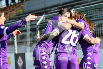2021-03-20 - Fiorentina Femminile players celebrate after the goal - ACF FIORENTINA FEMMINILE VS JUVENTUS - ITALIAN SERIE A WOMEN - SOCCER