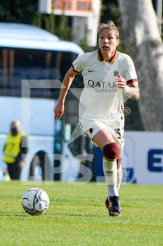 2021-03-27 - Elena Linari of AS Roma seen in action - AS ROMA VS SAN MARINO ACADEMY - ITALIAN SERIE A WOMEN - SOCCER