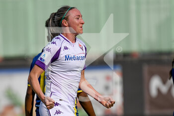 2021-03-27 - Louise Quinn (Fiorentina Femminile) celebrates after scoring a goal 0-1 - HELLAS VERONA WOMEN VS ACF FIORENTINA FEMMINILE - ITALIAN SERIE A WOMEN - SOCCER