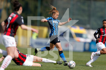2021-03-28 - Beatrice Merlo (FC Internazionale) contrasted by Laura Agard (AC Milan) - INTER FC INTERNAZIONALE VS AC MILAN - ITALIAN SERIE A WOMEN - SOCCER