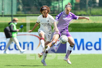 2021-04-17 - Valery Vigilucci (Fiorentina Femminile) and Manuela Giugliano (Roma) - ACF FIORENTINA FEMMINILE VS AS ROMA - ITALIAN SERIE A WOMEN - SOCCER