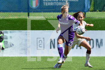 2021-04-17 - Frederikke Thogersen (Fiorentina Femminile) and Manuela Giugliano (Roma) - ACF FIORENTINA FEMMINILE VS AS ROMA - ITALIAN SERIE A WOMEN - SOCCER