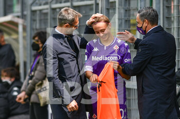 2021-05-02 - Martina Zanoli (Fiorentina Femminile) with Antonio Cincotta (Head Coach Fiorentina Femminile) and Nicola Melani (Assistant Coach Fiorentina) - ACF FIORENTINA FEMMINILE VS PINK BARI - ITALIAN SERIE A WOMEN - SOCCER