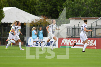 2021-05-16 - Barbara Bonansea of Juventus during the Serie A Women match between AS Roma and Juventus at Stadio Tre Fontane on May 16, 2021 in Rome, Italy. - ROMA WOMEN VS JUVENTUS WOMEN - ITALIAN SERIE A WOMEN - SOCCER