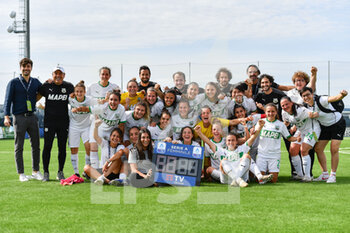 2021-05-23 - Sassuolo players celebrate the victory and the 50 points - EMPOLI LADIES VS SASSUOLO - ITALIAN SERIE A WOMEN - SOCCER