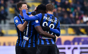 2019-01-20 - Zapata festeggiato dai compagni dopo aver messo a segno il goal dello 0-2 - FROSINONE-ATALANTA 0-5 - ITALIAN SERIE A - SOCCER