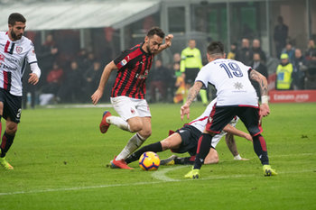 2019-02-10 - Calhanoglu durante la partita di calcio SeriaA Italia Milan Vs Cagliari - MILAN VS CAGLIARI - ITALIAN SERIE A - SOCCER