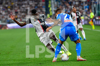 2019-08-31 - azione di Douglas Costa (11) della Juventus FC e di Giovanni Di Lorenzo 22 del SSC Napoli - JUVENTUS VS NAPOLI - ITALIAN SERIE A - SOCCER