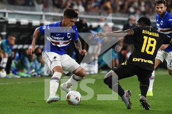 2019-09-28 - Emiliano Rigoni (Sampdoria), Kwodwo Asamoah (Inter) - SAMPDORIA VS INTER - ITALIAN SERIE A - SOCCER
